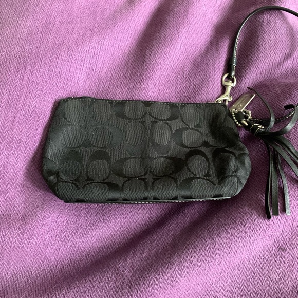Coach Wristlet - Picture 3 of 4